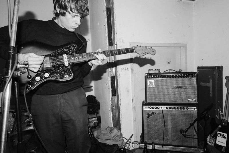 White Fence shares a new track from CYCLOPS REAP, album out next week on Castleface