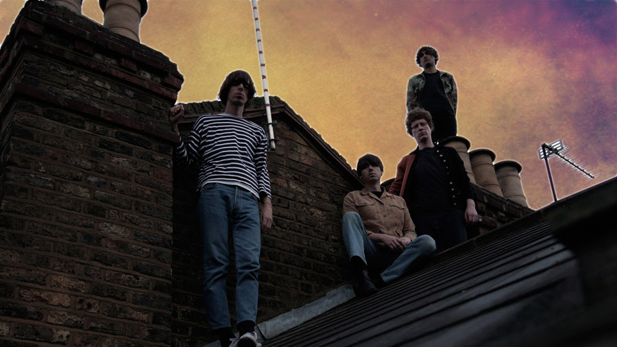 The Proper Ornaments share new track “Bridge By A Tunnel”