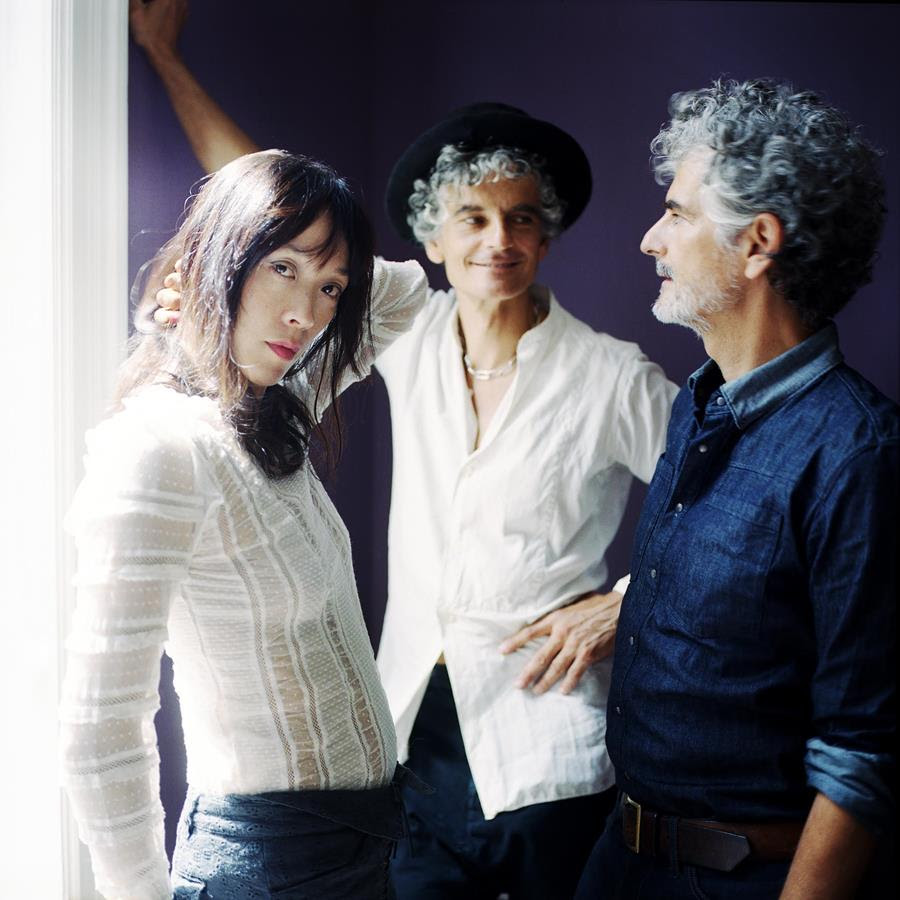Blonde Redhead Release Live Performance Video from New 3 O’Clock EP & Announce Summer Tour Dates