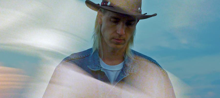 Watch Andrew Rinehart’s new video via The FADER, a very real eulogy for a relationship Watch Andrew Rinehart’s new video via The FADER, a very real eulogy for a relationship