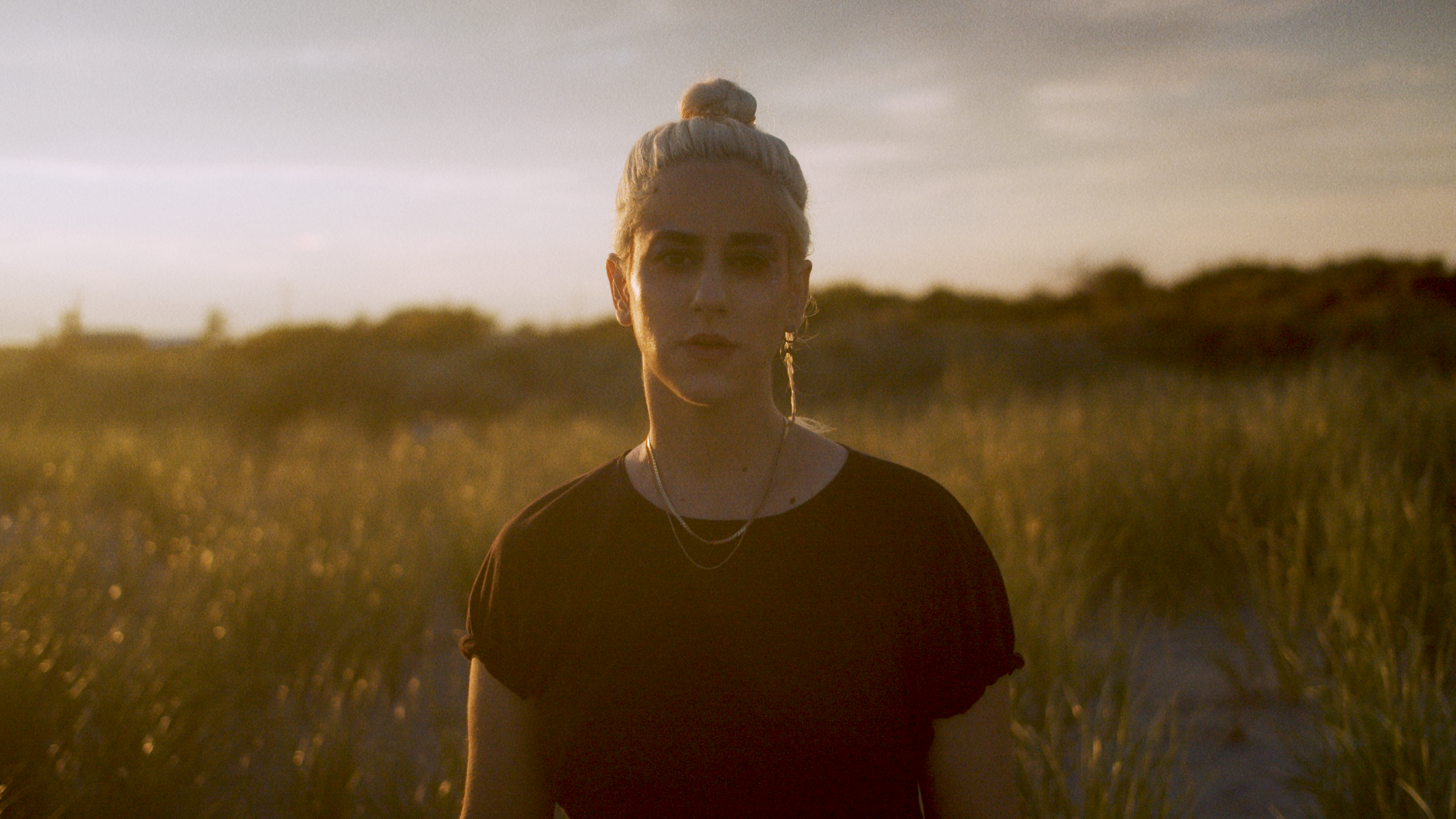 Watch R O N I’s “Higher Ground” video; the final part of her visual EP, ‘Crown’