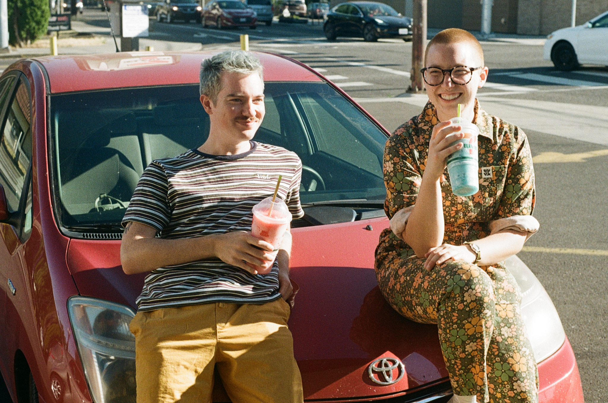 Listen to Foamboy’s new single, “Peach Smoothie” – debut LP, My Sober Daydream, is due 10/1